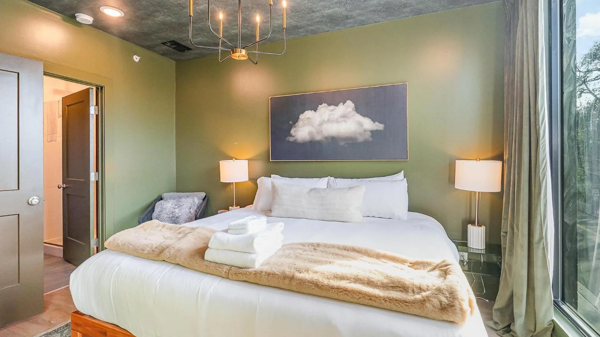 Luxe-Rooftop Echo-Private Deck-4 Mins Broadway Nashville USA