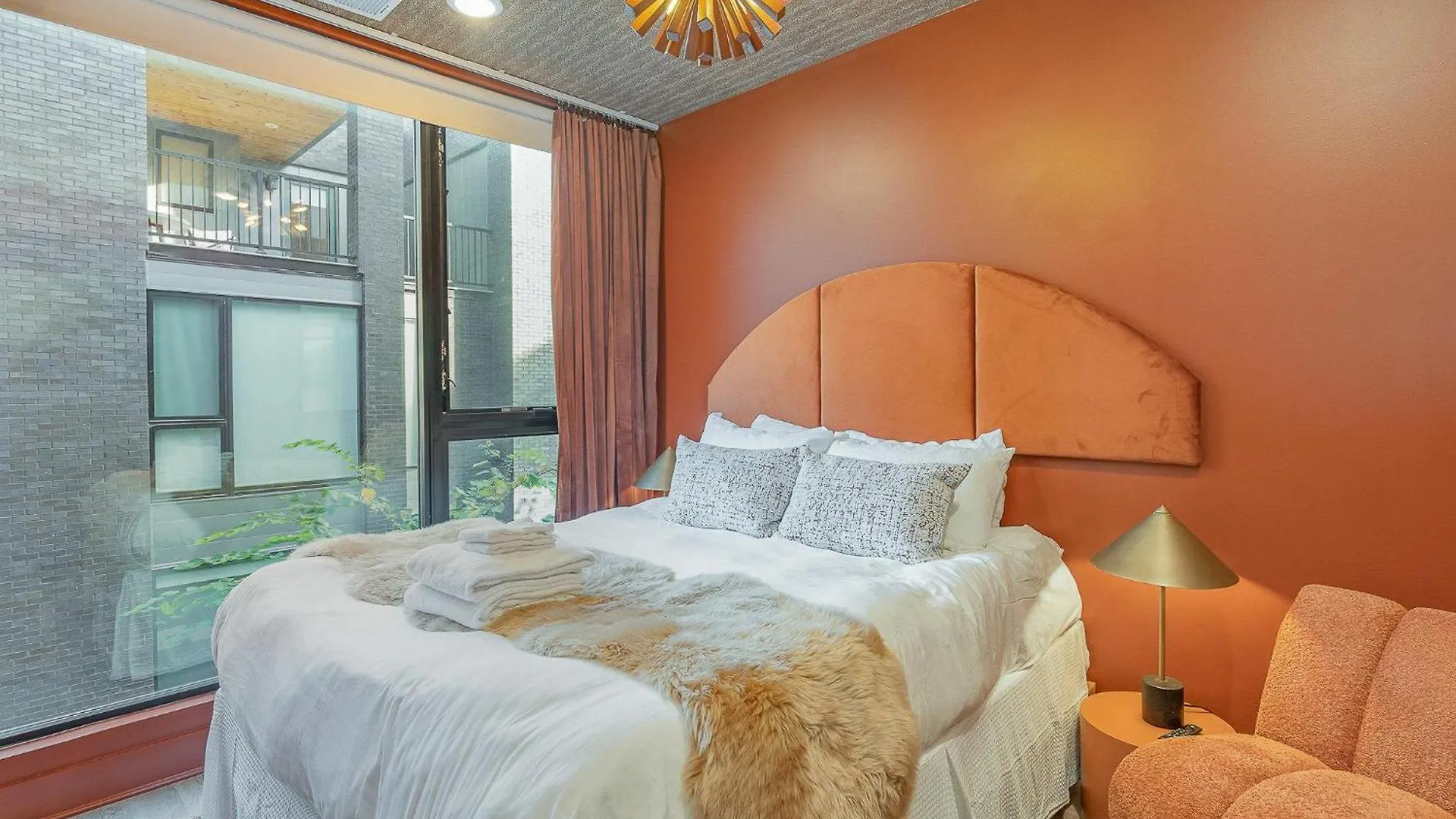 Luxe-Rooftop Echo-Private Deck-4 Mins Broadway Nashville Ferienhaus